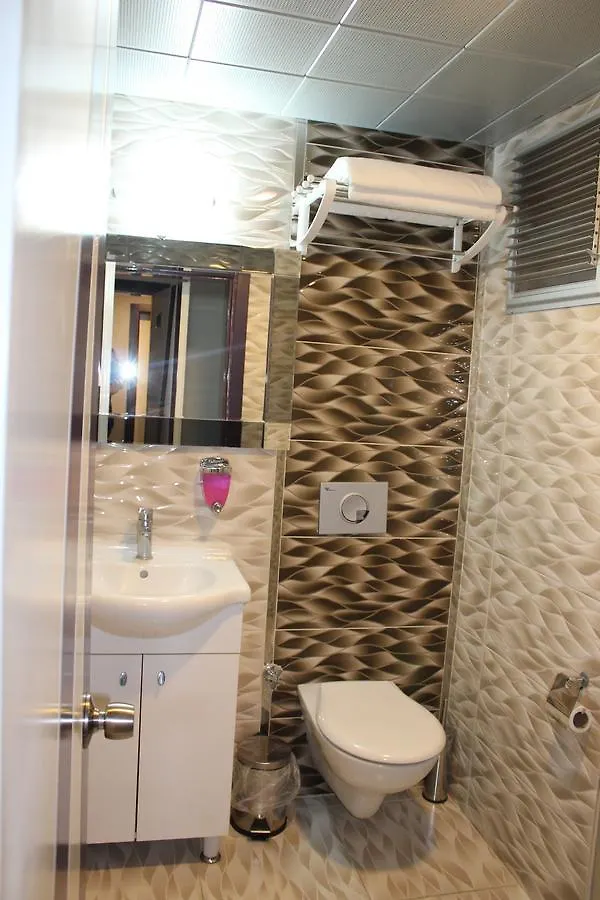 Laleli Hotel Σμύρνη 2*,